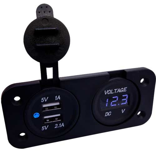 2x USB Med Voltmåler Innfelt i gruppen Campingvogn & Bobilt / Elektronikk / Strømbryter & In/Utgang / Uttak USB hos Campmarket (65934)