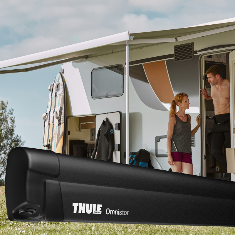 Thule Omnistore 8000 Svart Boks i gruppen Fortelt & Markiser / Markiser / Bobilmarkiser / Thule/Omnistor / Vegghengt hos Campmarket (76337)