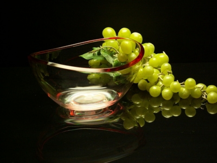 Liten skål med rød kant i gruppen Husholdning & Kjøkken / Servering / Skåler hos Campmarket (64369)