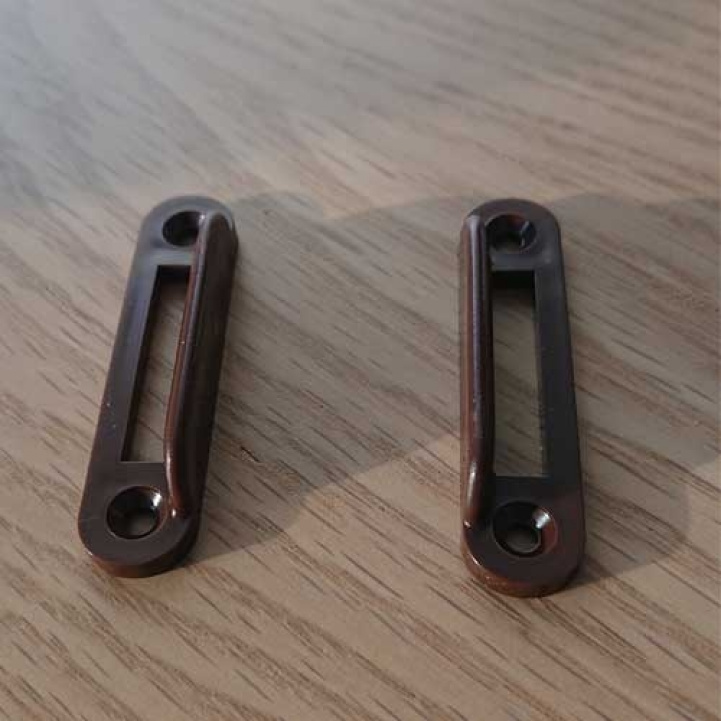 Låsblekk plast mørkebrun 55 mm i gruppen Campingvogn & Bobilt / Lås & Beslag / Inv. Dør & Låslukker hos Campmarket (64552)