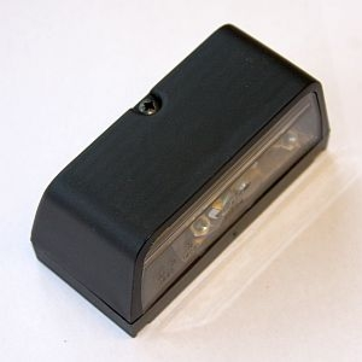 Nummerplategbelysning XL Svart i gruppen Campingvogn & Bobilt / Elektronikk / Trafikk & Utvendig belysning / Nummerplateg belysning hos Campmarket (64808)
