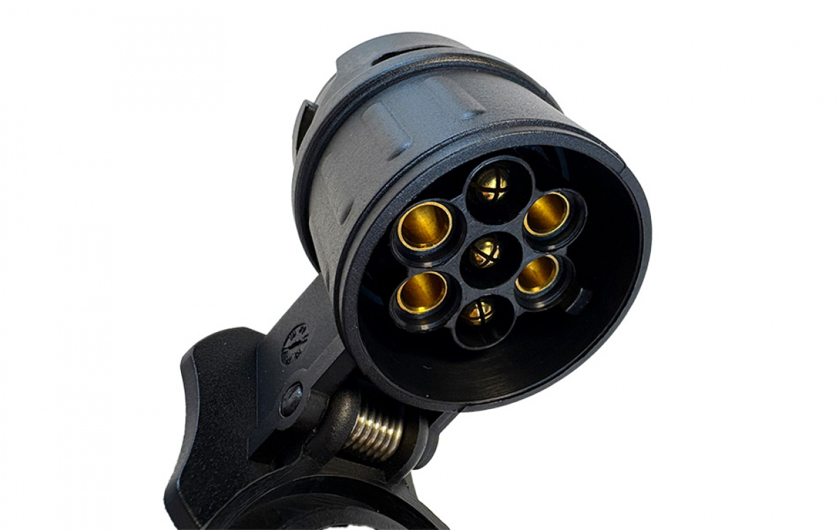 Tilhengeradapter 13-7 polig i gruppen Campingvogn & Bobilt / Chassis / Flyttehjelp/Koblingshjelp / Tilhengerkontakter hos Campmarket (64892)