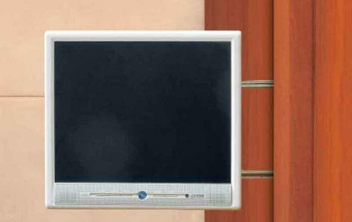 TV-feste, dras ut mot venstre i gruppen Campingvogn & Bobilt / Elektronikk / TV, Bilde & Lyd / TV / TV-fester hos Campmarket (65286)