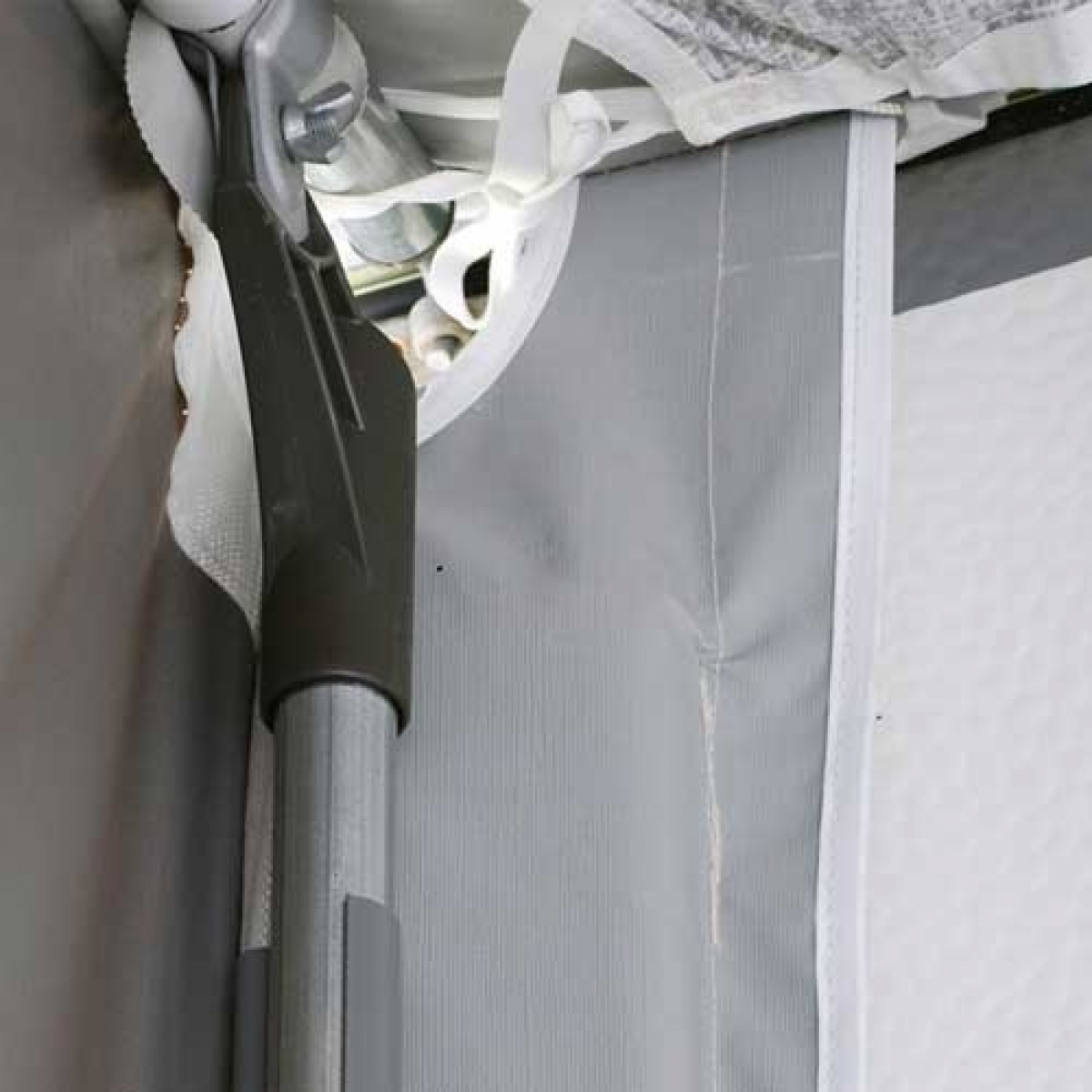 Isabella Winter 220x180 cm i gruppen Fortelt & Markiser / Fortelt Campingvogn / Vintertelt hos Campmarket (65331)