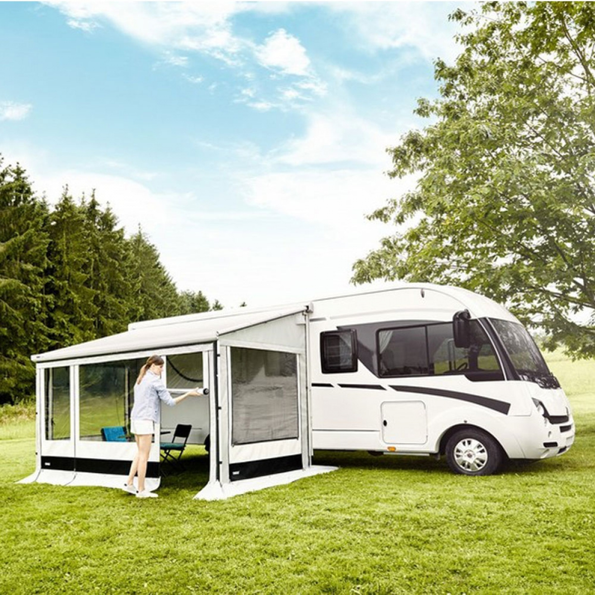 Front Safari Residence G3 5,50 m i gruppen Fortelt & Markiser / Markiser / Bobilmarkiser / Thule/Omnistor / Gavler & Fronter / Safari Residens G3 hos Campmarket (66217)