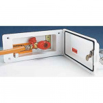 Gassuttak med låsbar luke og avstengningsventil