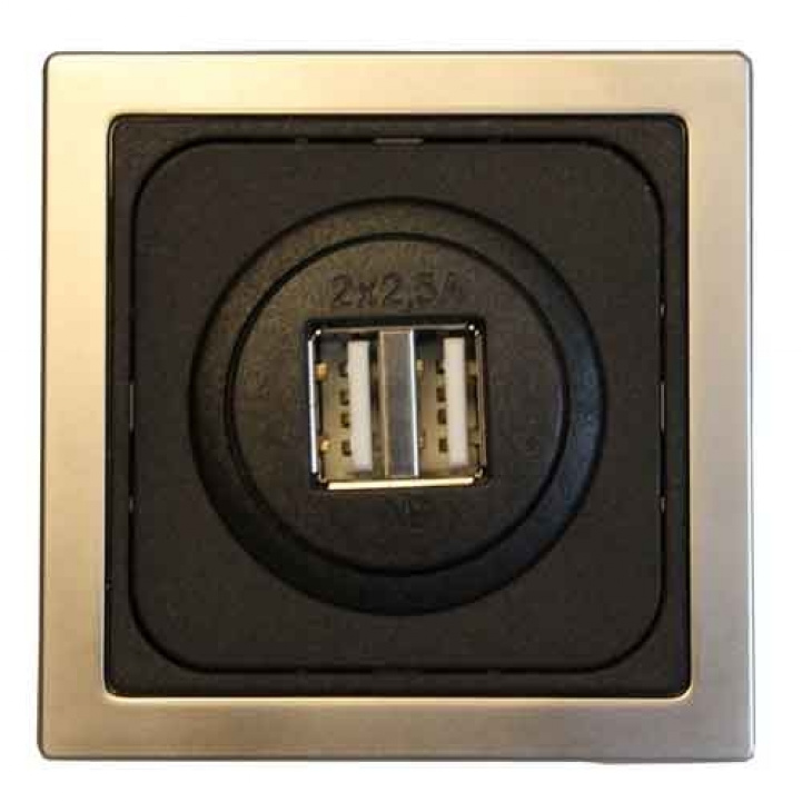Veggdott USB Dobbel Svart/Sølv i gruppen Campingvogn & Bobilt / Elektronikk / Strømbryter & In/Utgang / Uttak USB hos Campmarket (66673)