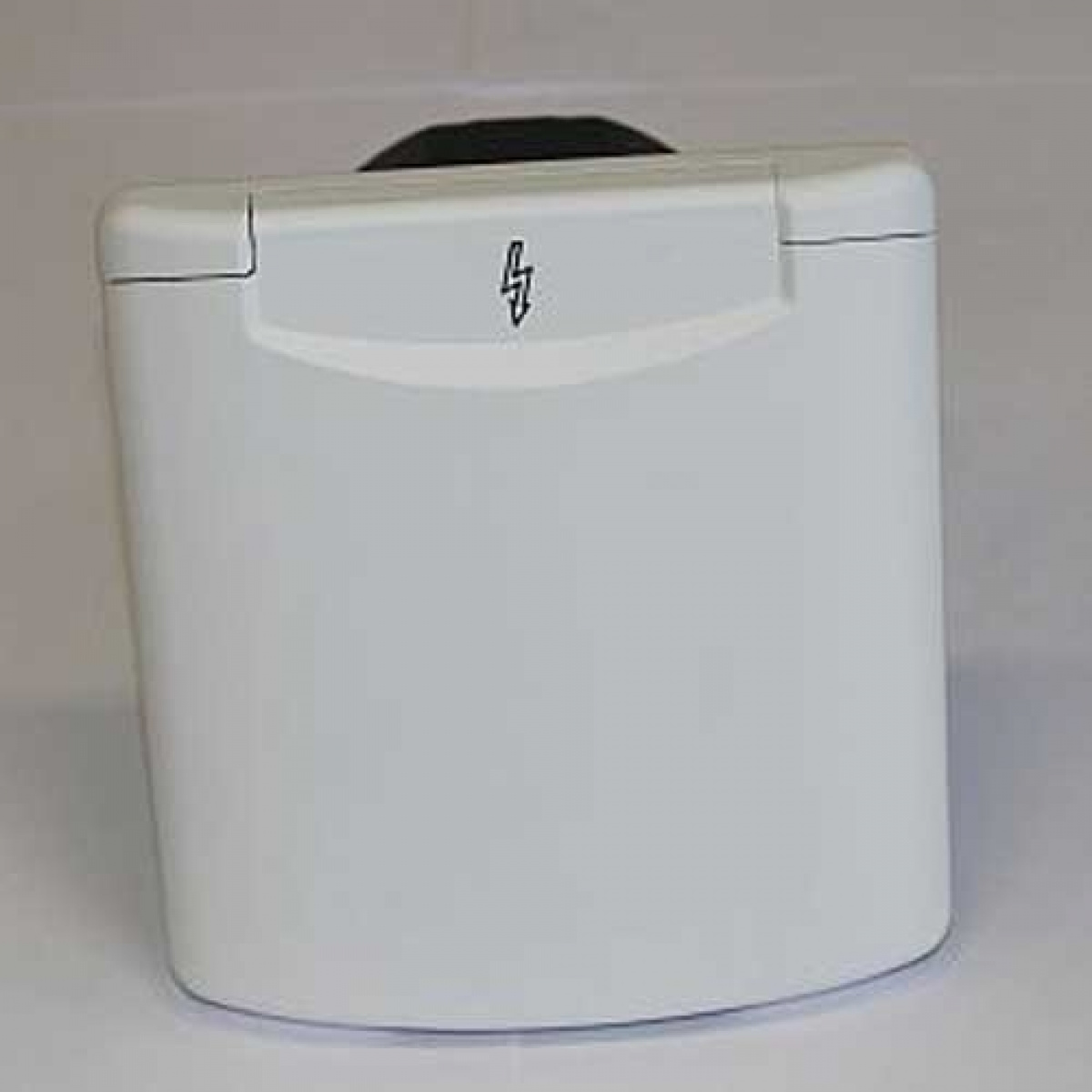 Elinntak 230V/16A i gruppen Campingvogn & Bobilt / Elektronikk / Strømbryter & In/Utgang / Elingang & Tilkobling hos Campmarket (67026)