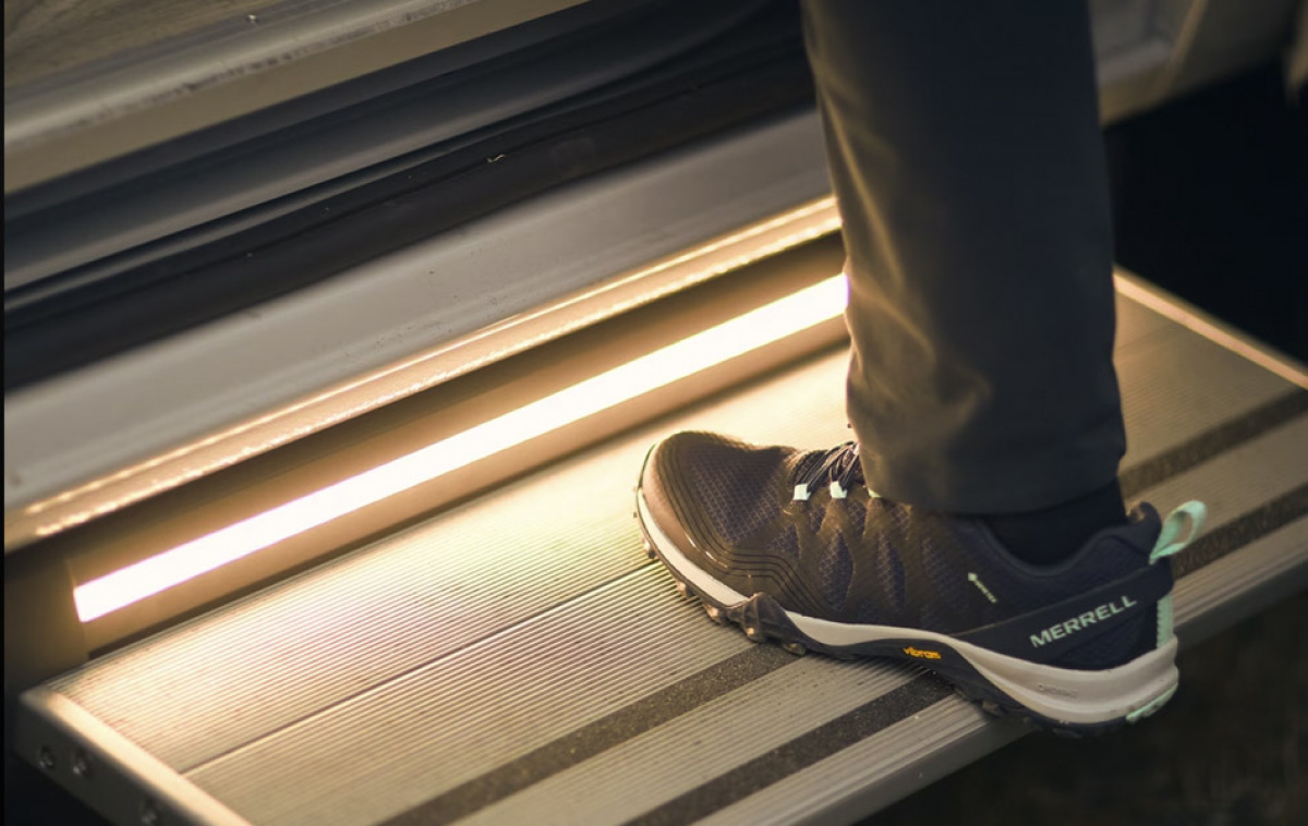 Thule LED Kit for Slideout V12/18 i gruppen Campingvogn & Bobilt / Chassis / Monterte fotsteg hos Campmarket (67656)