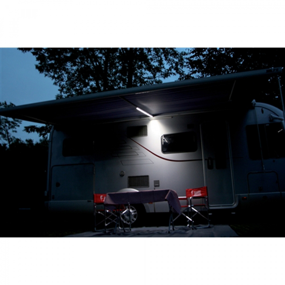 Fiamma Rafter Led For Boxmarkise i gruppen Fortelt & Markiser / Markiser / Bobilmarkiser / Fiamma Boxmarkiser / Tilbehør hos Campmarket (69073)
