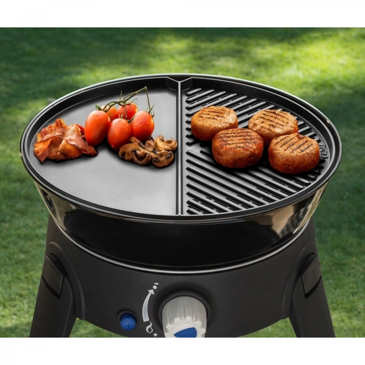 Cadac Grillplate Ribbete/Slett Safari Chef 30 cm i gruppen Husholdning & Kjøkken / Griller / Grilltilbehør hos Campmarket (69159)