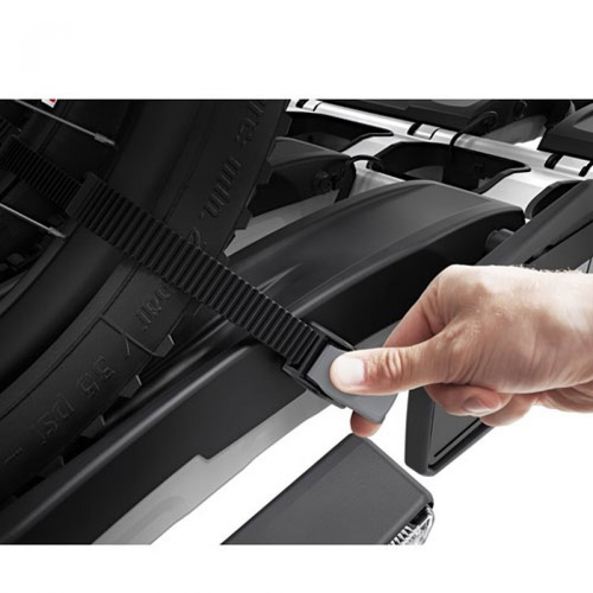 Thule sykkelholder EasyFold XT3 for 3 sykler i gruppen Campingvogn & Bobilt / Van & Plåtbiter / Chassis / Sykkelstativ hos Campmarket (69981)