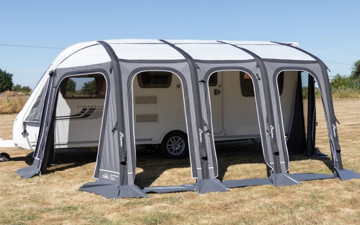 SunnCamp Esteemed Air 250 i gruppen Fortelt & Markiser / Fortelt Campingvogn / Lufttelt Campingvogn / A-måltilpassede Lufttelt Campingvogn hos Campmarket (70396)