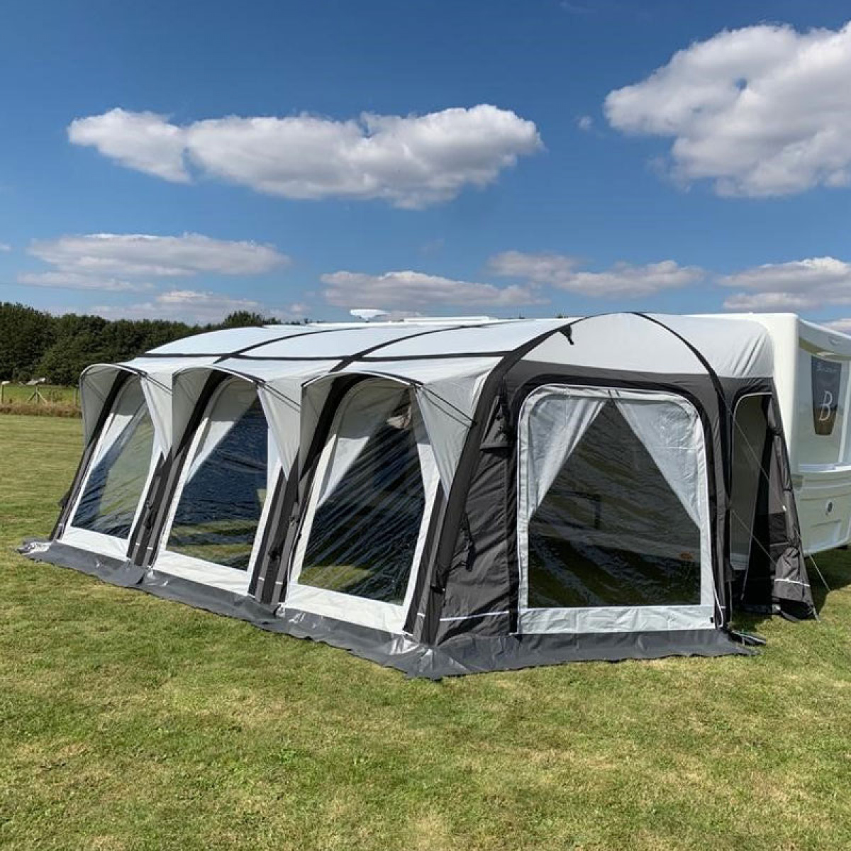 SunnCamp Icon Air 325 Plus i gruppen Fortelt & Markiser / Fortelt Campingvogn / Lufttelt Campingvogn / A-måltilpassede Lufttelt Campingvogn hos Campmarket (71311)