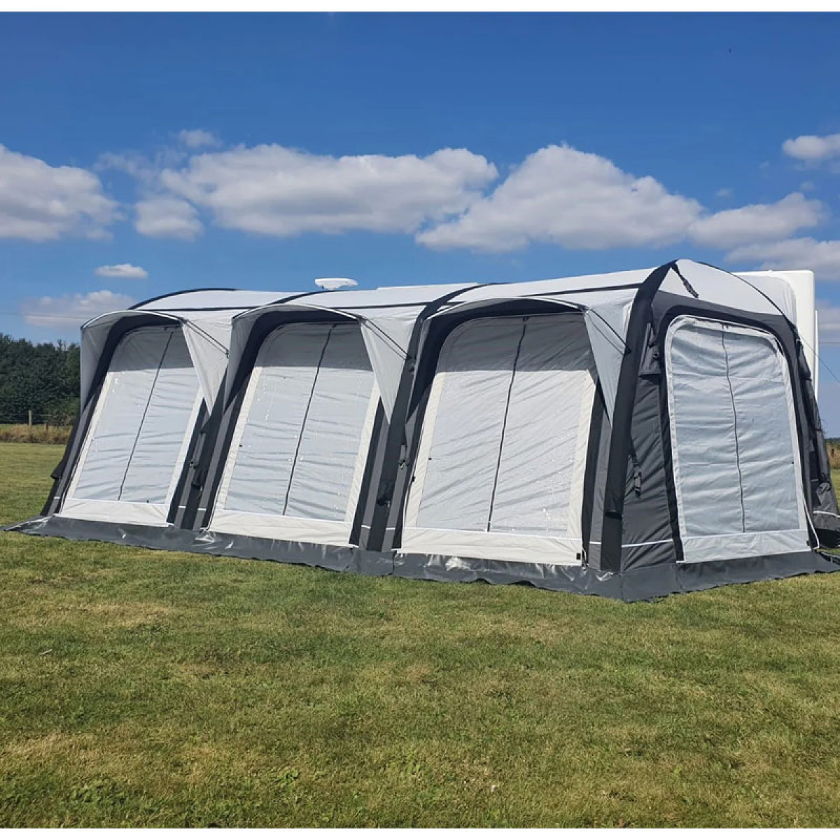 SunnCamp Icon Air 325 Plus i gruppen Fortelt & Markiser / Fortelt Campingvogn / Lufttelt Campingvogn / A-måltilpassede Lufttelt Campingvogn hos Campmarket (71311)
