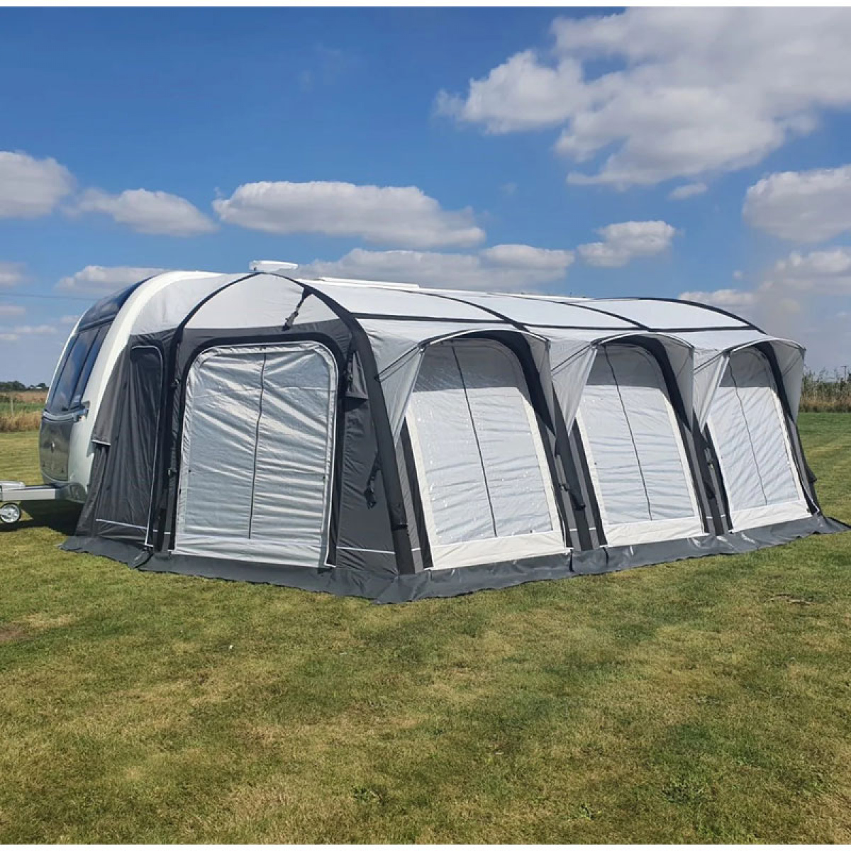SunnCamp Icon Air 325 Plus i gruppen Fortelt & Markiser / Fortelt Campingvogn / Lufttelt Campingvogn / A-måltilpassede Lufttelt Campingvogn hos Campmarket (71311)