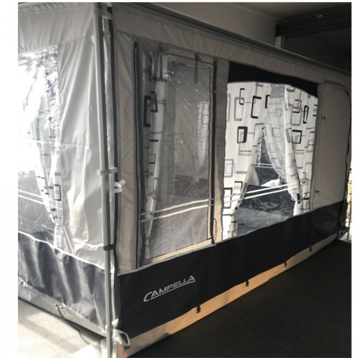 Campella Markisfront Caravanstore XL i gruppen Fortelt & Markiser / Markiser / Campingvognmarkiser / Front & Gavler Campingvognmarkiser / Sider & Fronter Caravanstore XL hos Campmarket (73680)