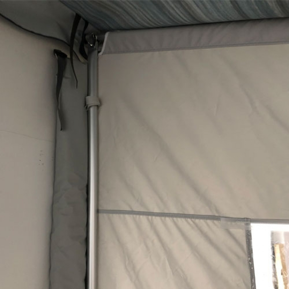 Campella Markisgavler Caravanstore XL/Thule1200 2-Pack i gruppen Fortelt & Markiser / Markiser / Campingvognmarkiser / Front & Gavler Campingvognmarkiser / Sider & Fronter Caravanstore XL hos Campmarket (73687)