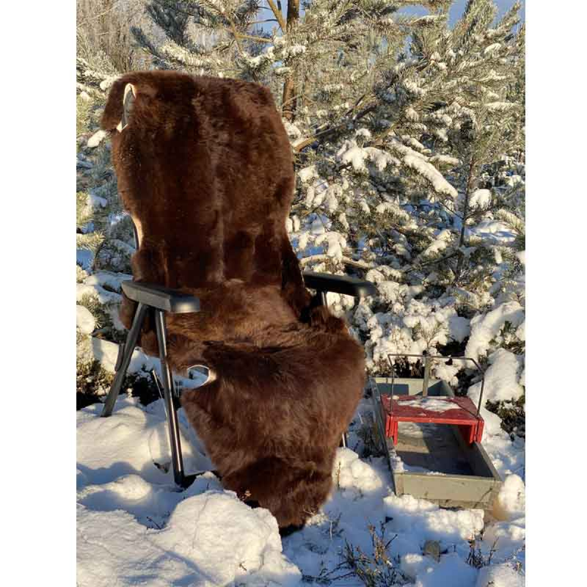 Lammeskinnsfell Mild Brun 180x60cm Royal Camping i gruppen VINTER / Vinterartikler hos Campmarket (73800)