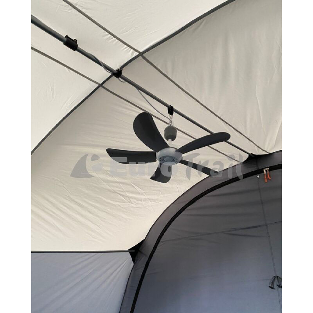 Takvifte 230V i gruppen Campingvogn & Bobilt / Varme, Kulde & Ventilasjon / Vifter & Peiser hos Campmarket (74270)