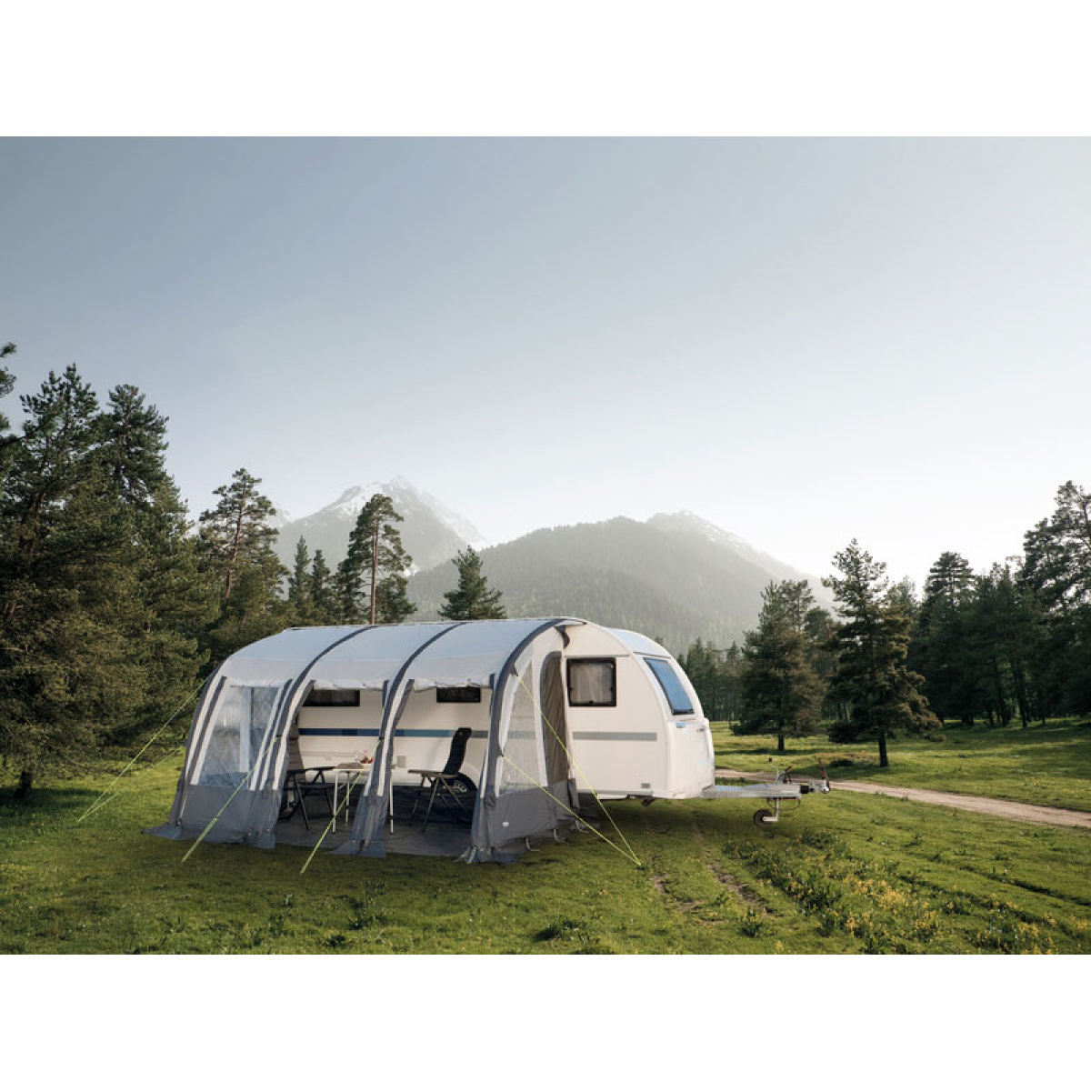 ReimoTent Rimini Air 390 II i gruppen Fortelt & Markiser / Fortelt Campingvogn / Lufttelt Campingvogn / Reimo Lufttelt Campingvogn hos Campmarket (75440)
