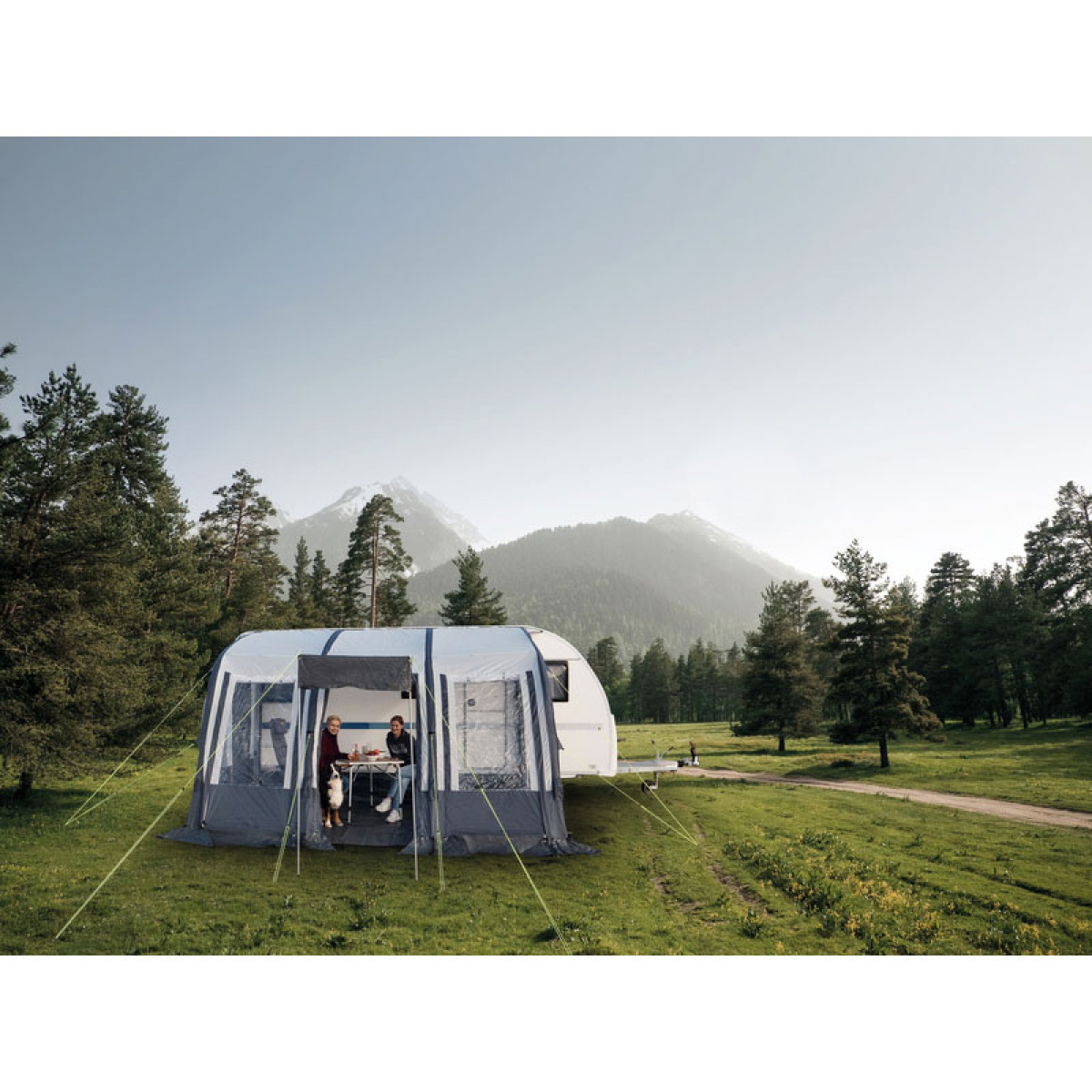 ReimoTent Rimini Air 390 II i gruppen Fortelt & Markiser / Fortelt Campingvogn / Lufttelt Campingvogn / Reimo Lufttelt Campingvogn hos Campmarket (75440)