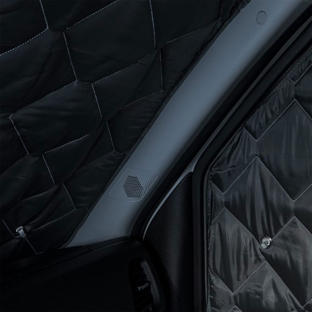 Campout Isolermatte For Iveco Daily fra 2014 i gruppen Campingvogn & Bobilt / Tekstilmatter & Overdrag / Isoleringsmatter / Øvrige Isolermatter hos Campmarket (76656)