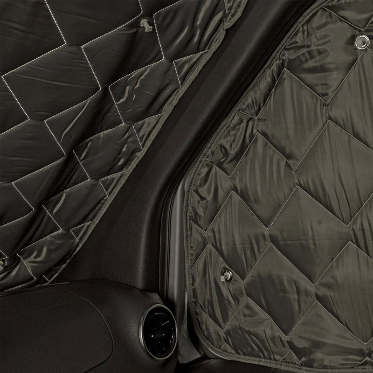Campout Isolermatte For Mercedes Sprinter fra og med 04-2006 til 2014 i gruppen Campingvogn & Bobilt / Tekstilmatter & Overdrag / Isoleringsmatter / Isolasjonsmatter halvintegrerte bobiler / MB Sprinter 2007- hos Campmarket (76657)