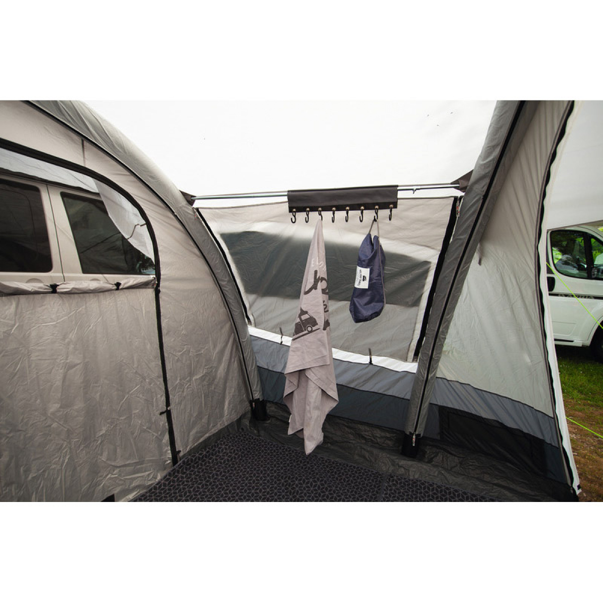 Kroklist med Kederlist 58cm i gruppen Campingvogn & Bobilt / Lås & Beslag / Kroker & Opphengning hos Campmarket (77615)