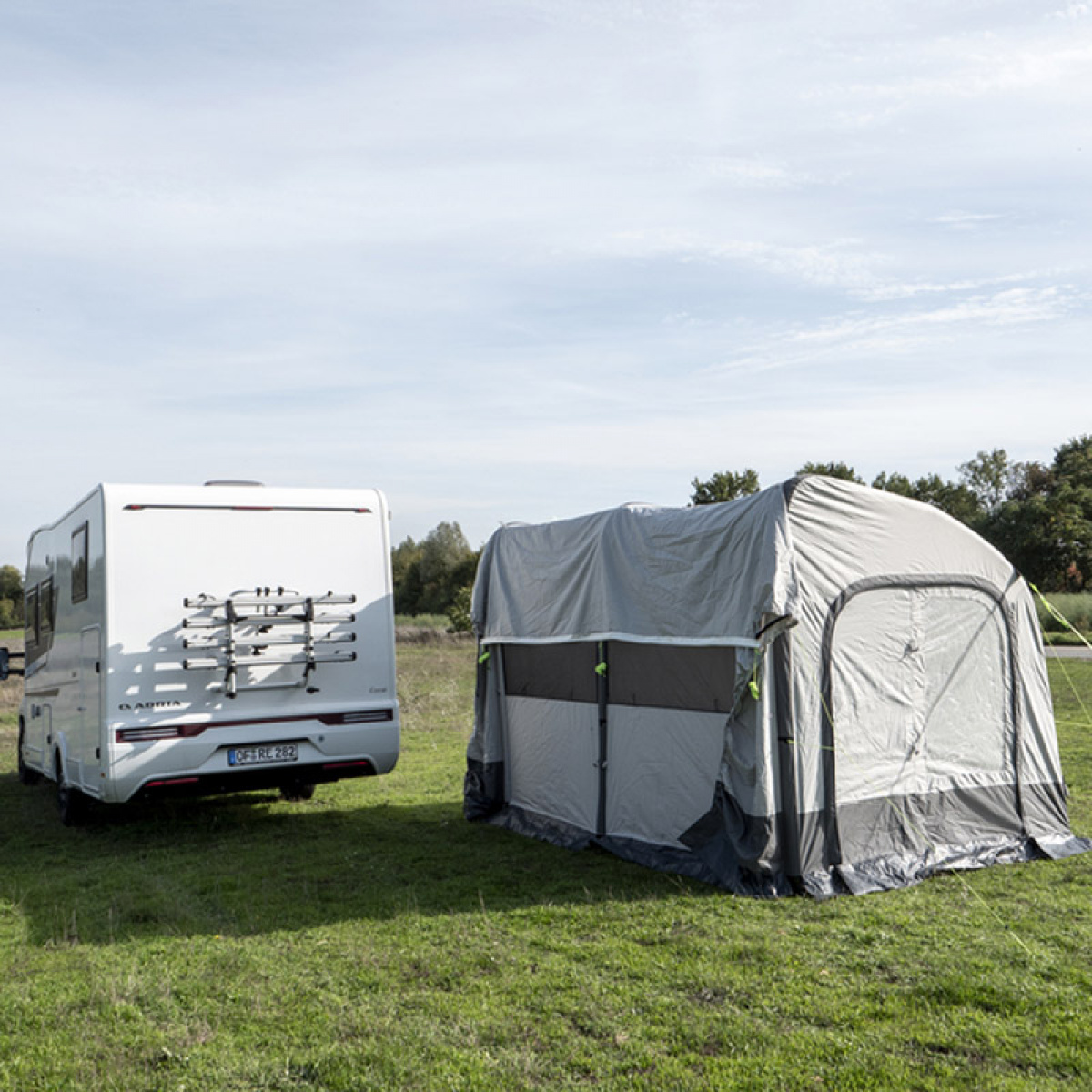 ReimoTent Frittstående Lufttelt Tour Ponza 390 i gruppen Fortelt & Markiser / Fortelt Bobil / Lufttelt Boblebil / Reimo Lufttelt Bobil hos Campmarket (77632)