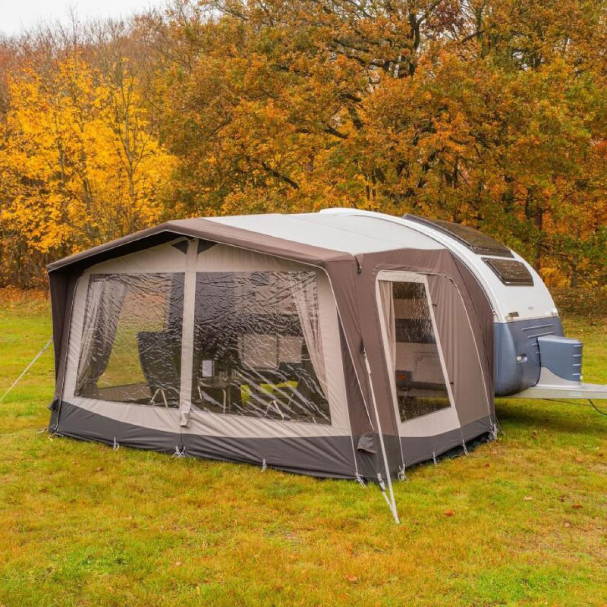 Telt Lufttelt Adria Action 361/391 i gruppen Fortelt & Markiser / Fortelt Campingvogn / Lufttelt Campingvogn / Telt Lufttelt Campingvogn hos Campmarket (78952)