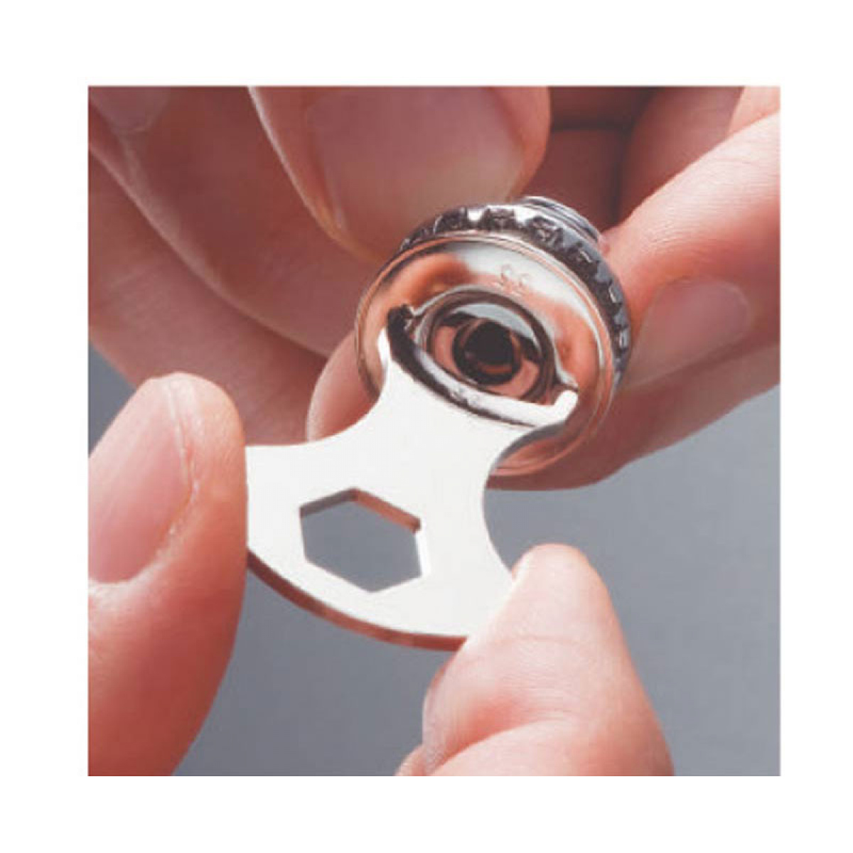 Loxx 2-Pack Sikkerhetstrykklås Med Motstykke i gruppen Campingvogn & Bobilt / Tekstilmatter & Overdrag / Isoleringsmatter / Tilbehør hos Campmarket (79268)