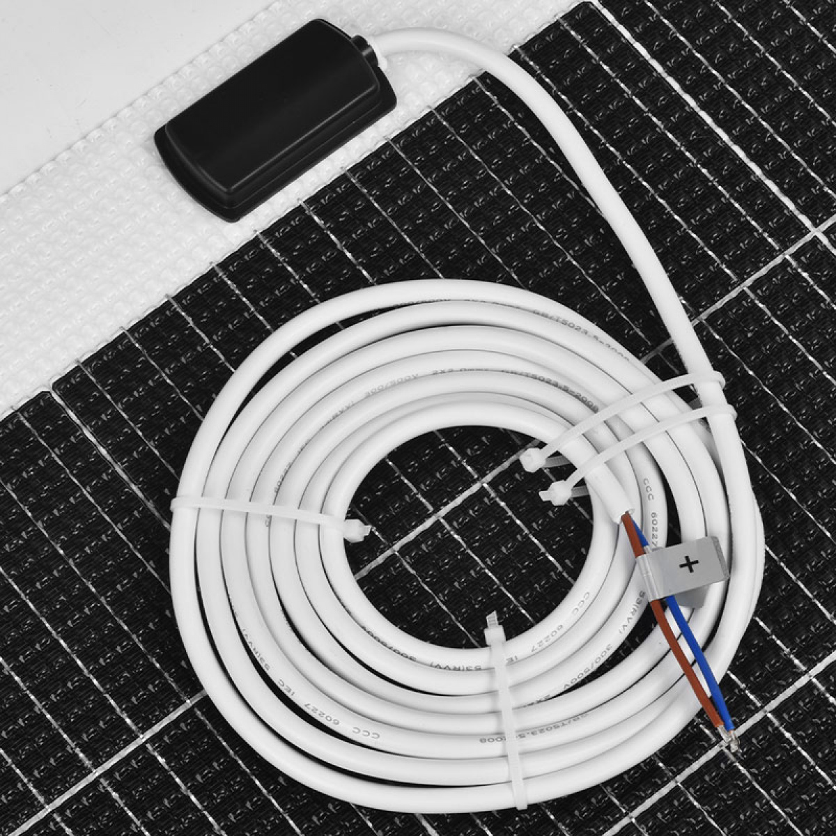 Sunwind Fleksibel Solpanel Gotland 100w i gruppen Campingvogn & Bobilt / Elektronikk / Solpaneler hos Campmarket (79326)