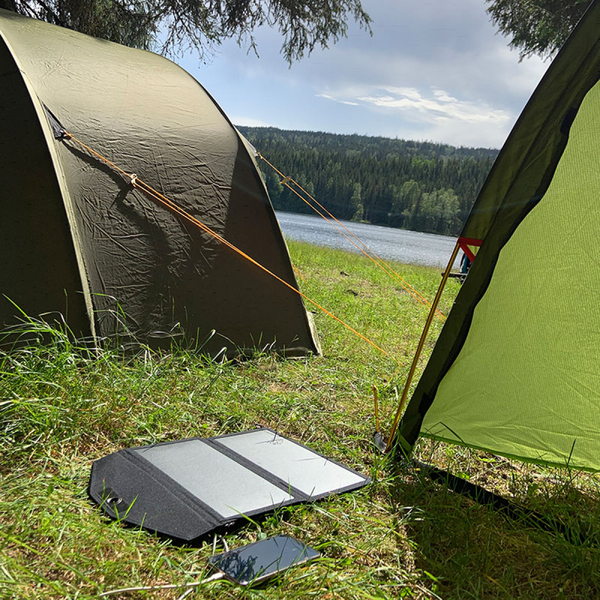 Sunwind Sammenleggbar Solpanel Mini 12w med USB i gruppen Campingvogn & Bobilt / Elektronikk / Solpaneler hos Campmarket (79328)