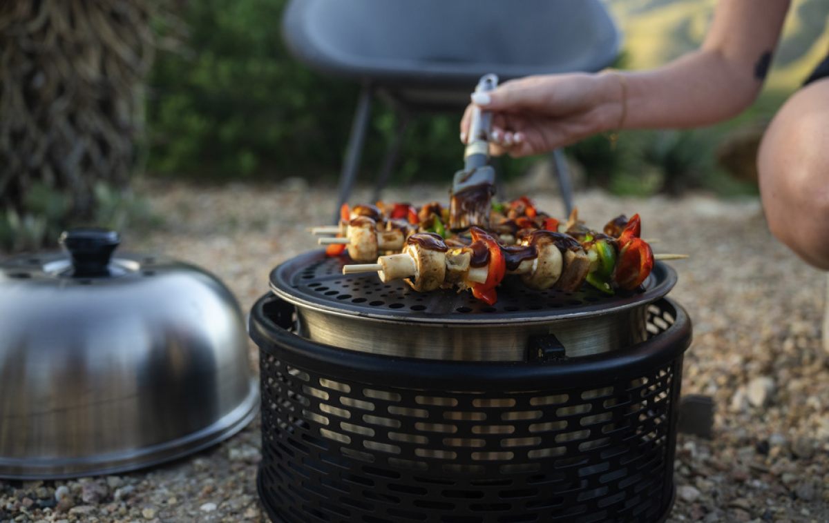 Cobb Pro Black i gruppen Husholdning & Kjøkken / Griller / Kullgriller hos Campmarket (80519)