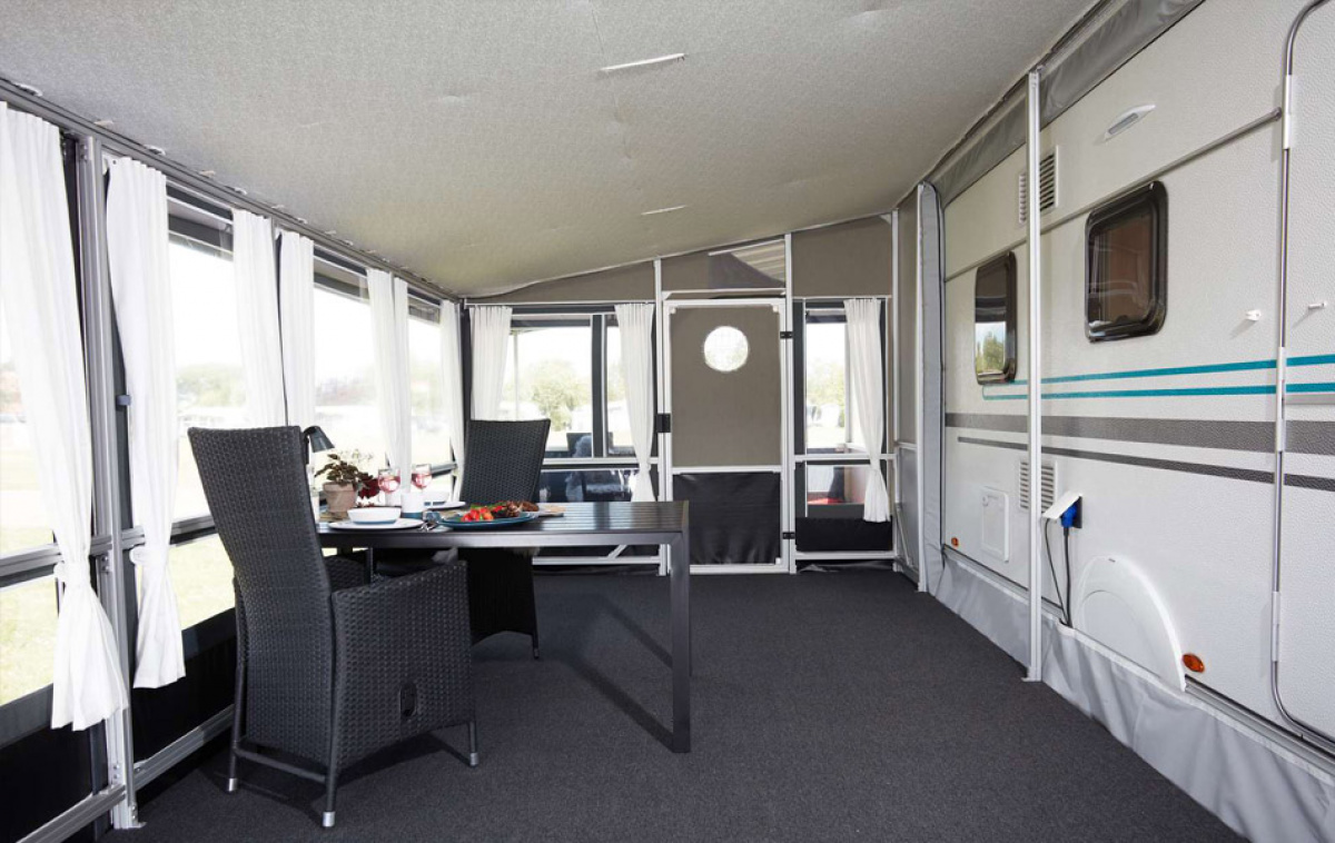 Isabella Villa 300 i gruppen Fortelt & Markiser / Fortelt Campingvogn / Standby/Villatelt hos Campmarket (81168)