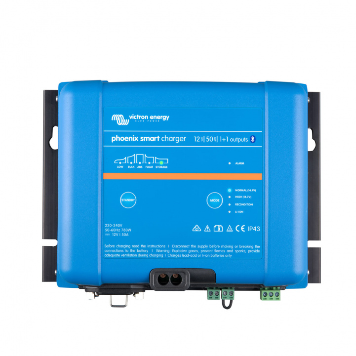 Batterilader Victron Phoenix Smart IP43 12/50(1+1) 230V i gruppen Campingvogn & Bobilt / Elektronikk / Batterier & Omformere / Batterilader hos Campmarket (81211)