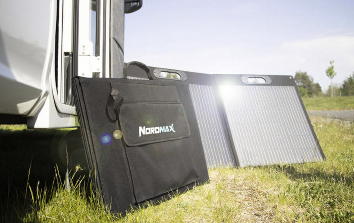 Nordmax Bærbart Solcellepanel 100W i gruppen Campingvogn & Bobilt / Elektronikk / Solpaneler hos Campmarket (81455)