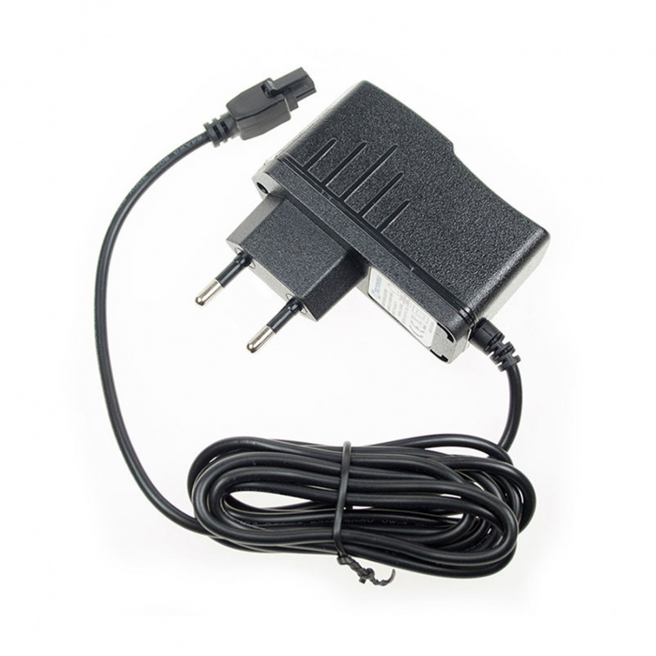 Teltonika Strømkabel 230V i gruppen Campingvogn & Bobilt / Elektronikk / Internett & WiFi hos Campmarket (81612)