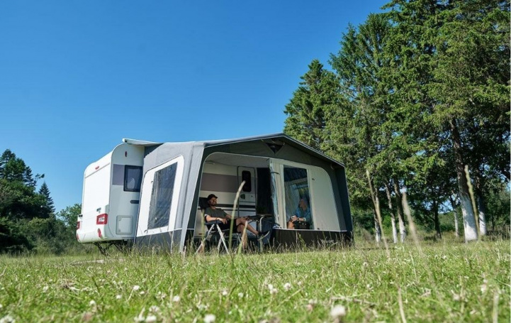 Ventura Lufttelt Aura 400 i gruppen Fortelt & Markiser / Fortelt Campingvogn / Lufttelt Campingvogn / Ventura Lufttelt Campingvogn hos Campmarket (82486)