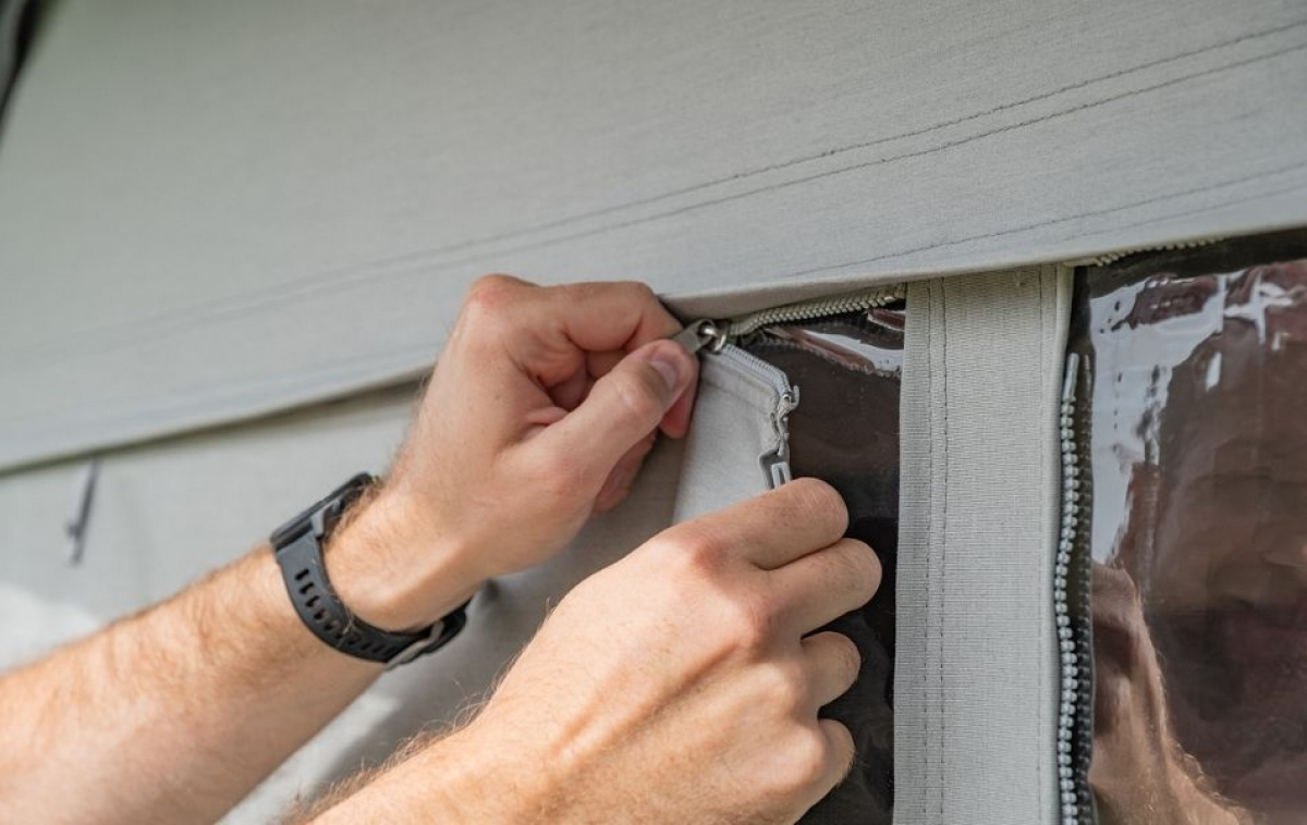 Telta Apex 300 i gruppen Fortelt & Markiser / Fortelt Campingvogn / Lufttelt Campingvogn / A-måltilpassede Lufttelt Campingvogn hos Campmarket (82502)