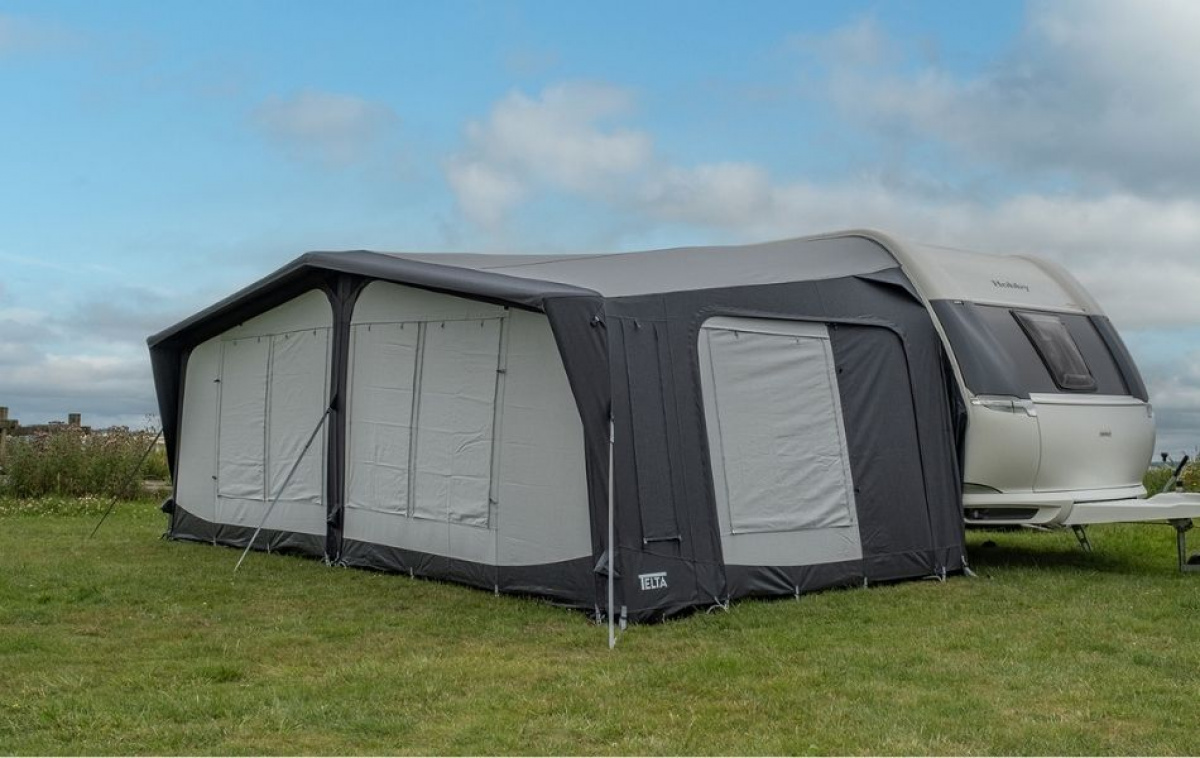 Telta Apex 300 i gruppen Fortelt & Markiser / Fortelt Campingvogn / Lufttelt Campingvogn / A-måltilpassede Lufttelt Campingvogn hos Campmarket (82502)