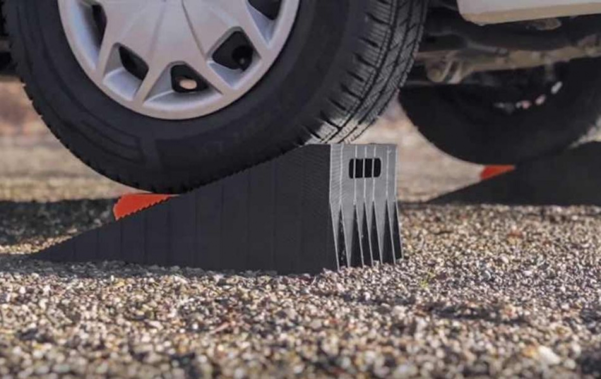 Nivåklosser Level 9 Appstyrt i gruppen Campingvogn & Bobilt / Chassis / Nivåklosser hos Campmarket (82832)