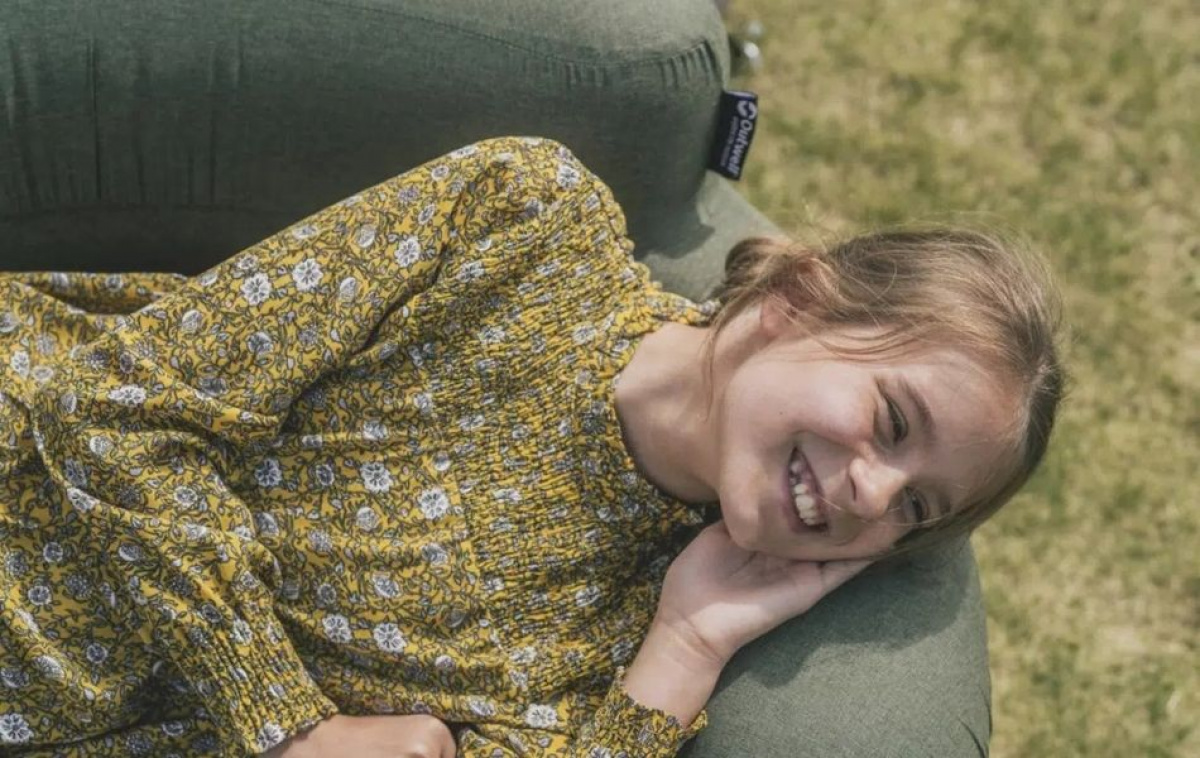 Outwell Oppblåsbar Sofa Laze i gruppen Campingmøbler / Møbler / Oppblåsbare Møbler hos Campmarket (83143)