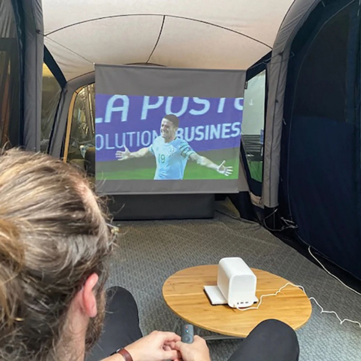 Outwell Projektorduk i gruppen Campingvogn & Bobilt / Elektronikk / TV, Bilde & Lyd / Projektorer hos Campmarket (83190)