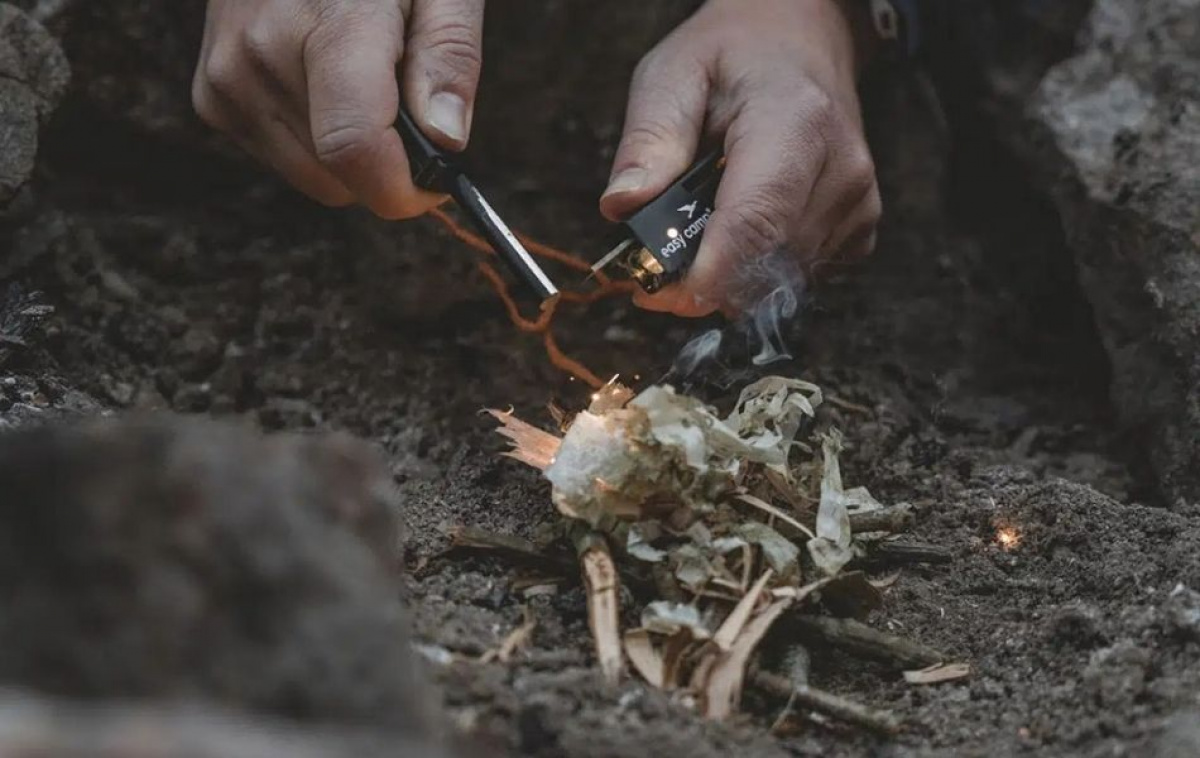 Easy Camp Tennstål i gruppen Utendørs / Campingkjøkken & Matredskap hos Campmarket (83219)