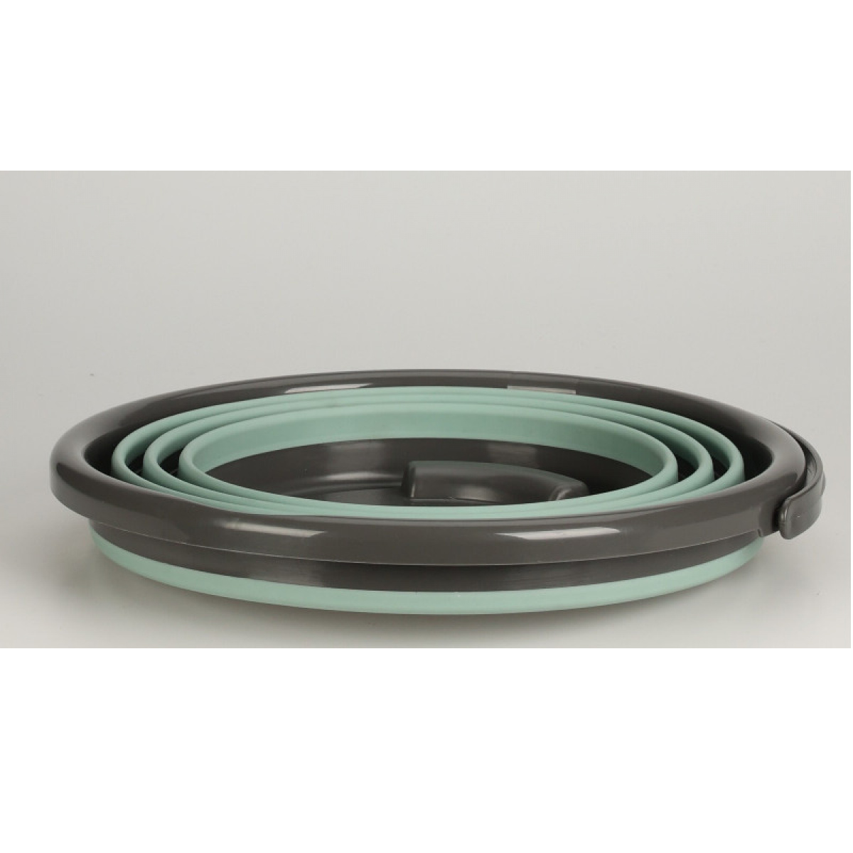 Sammenleggbar Silikonbøtte 10 L i gruppen Husholdning & Kjøkken / Vask, Rengjøring & Oppvask / Diskboller hos Campmarket (83377)