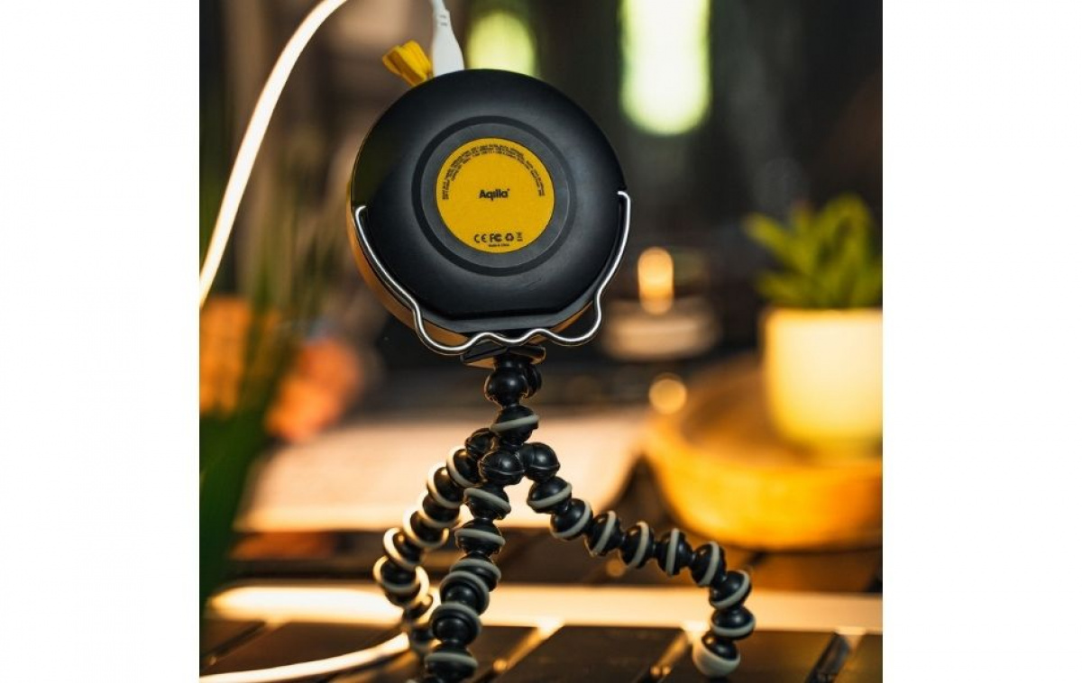 Aqiila Powerbird 2in1 Lampe & Powerbank BL10 i gruppen Campingvogn & Bobilt / Elektronikk / Smarte Hjelpemidler hos Campmarket (84019)