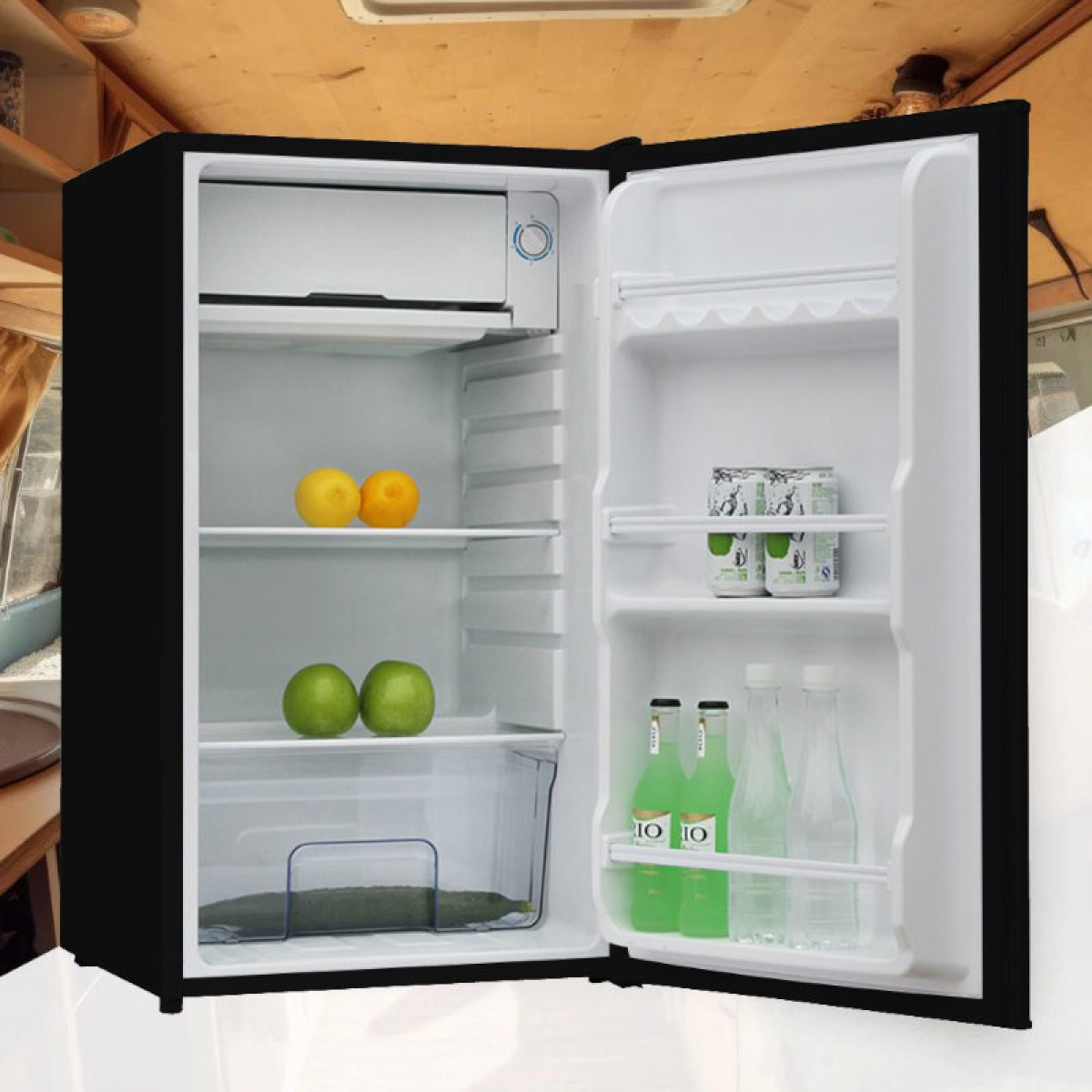 Manta Kjøleskap 91L 230V Svar i gruppen Campingvogn & Bobilt / Varme, Kulde & Ventilasjon / Kjøleskap & Kjølebokser / Øvrige Kjøleskap/Frysere hos Campmarket (84279)