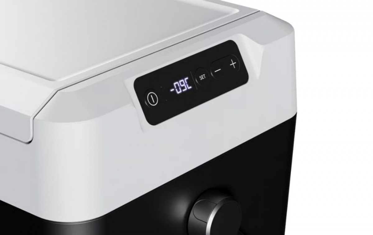 Dometic Kjøleboks CFF 12 i gruppen Campingvogn & Bobilt / Varme, Kulde & Ventilasjon / Kjøleskap & Kjølebokser / Kjølebokser hos Campmarket (84868)